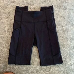 Lululemon Inspire black size 2 leggings. {1138}